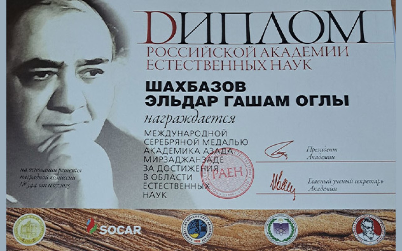 İSİ-nin professoru gümüş medalla təltif olunub -FOTO